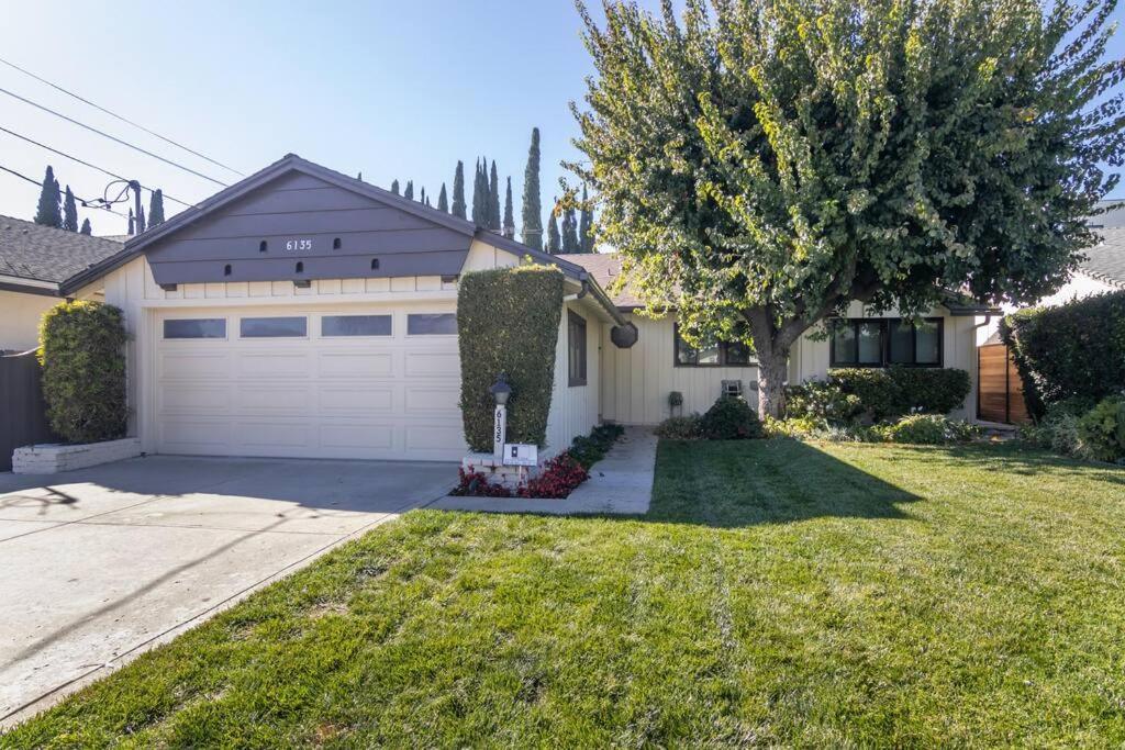 4 Bedroom House Large Pool & Spa In Prime Location Los Angeles Exterior photo